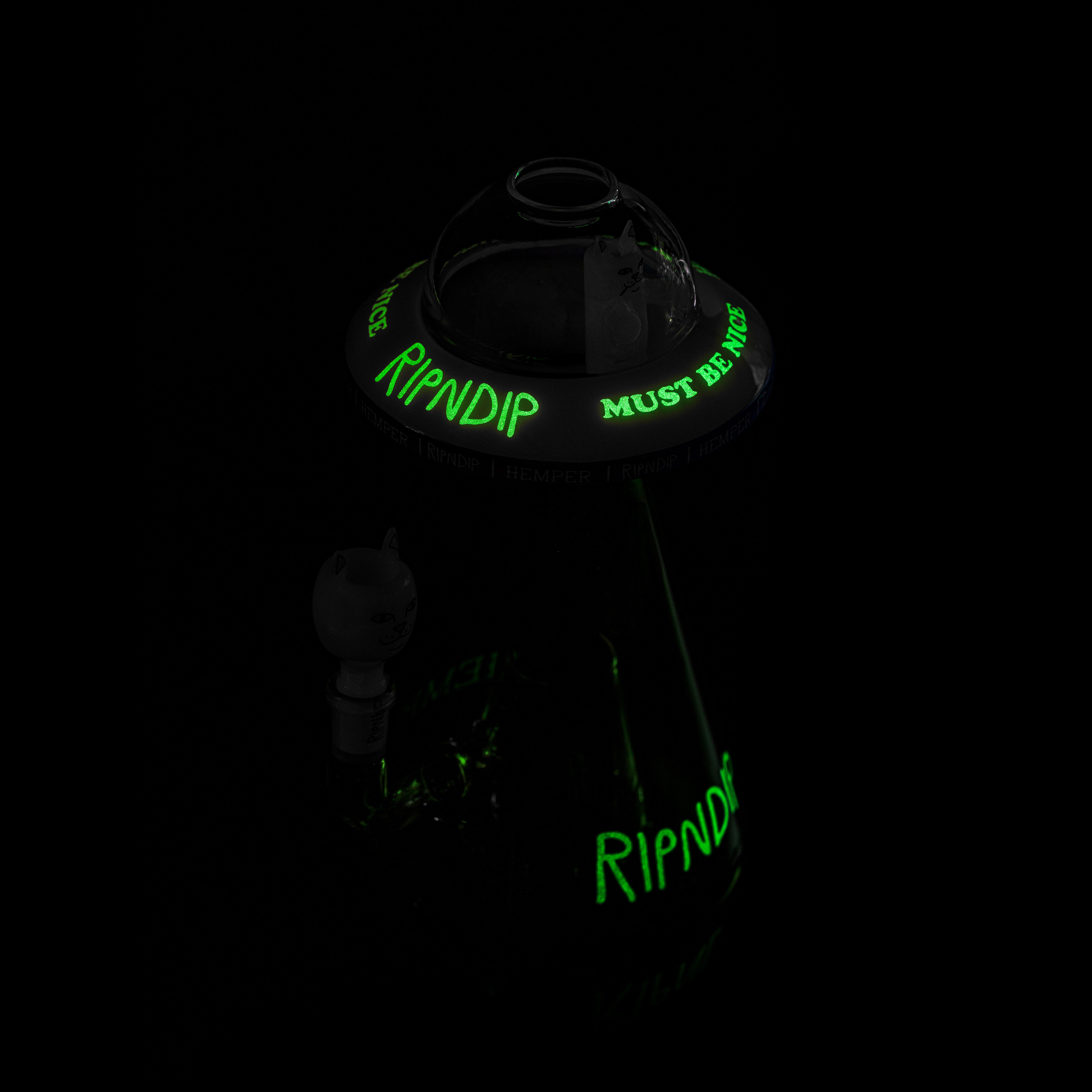 Nermal UFO Beaker XL (White) – RIPNDIP