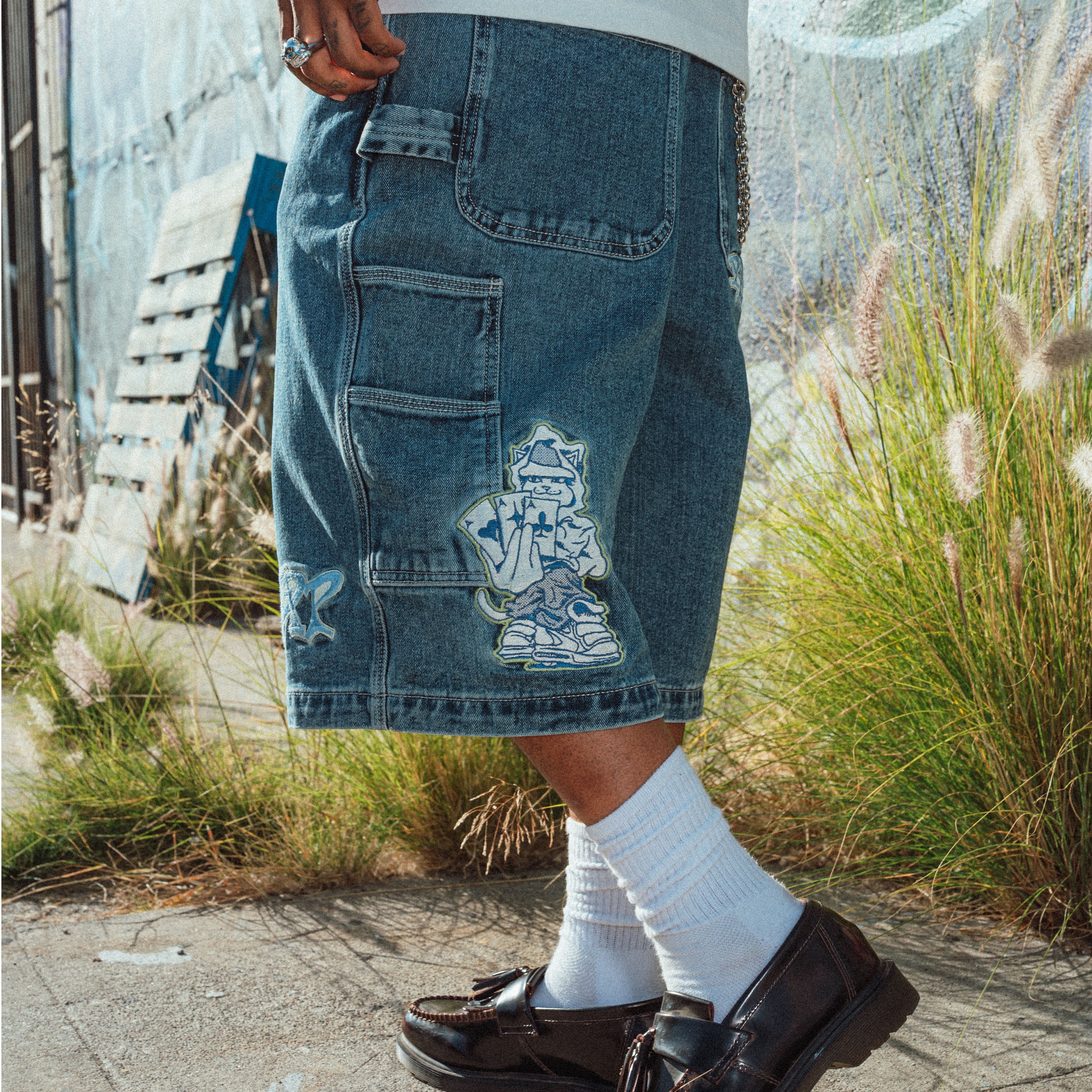 Ace Ultra Wide Leg Shorts (Medium Wash) – RIPNDIP