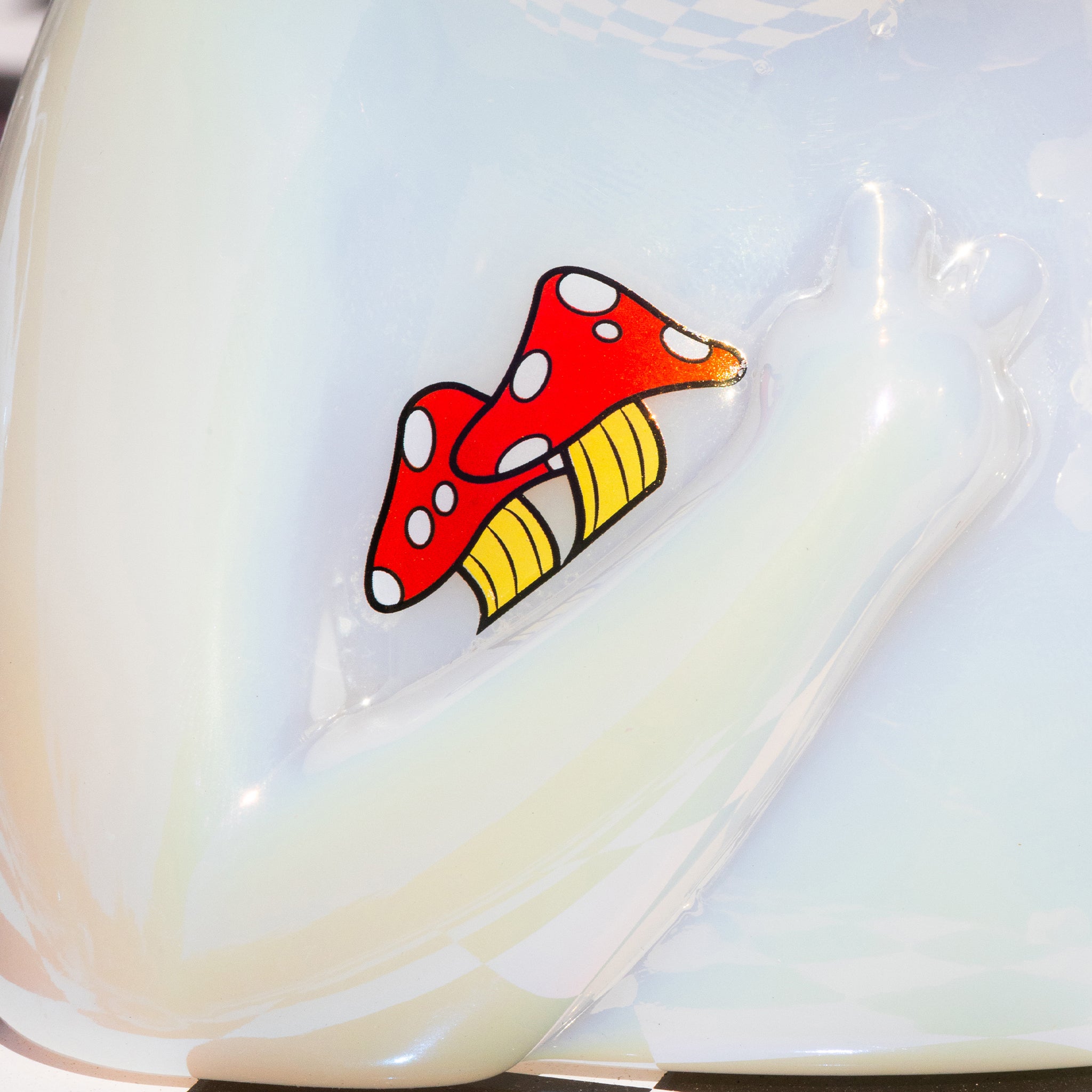 RIPNDIP Hemper Enlightened Nermal Waterpipe (White)
